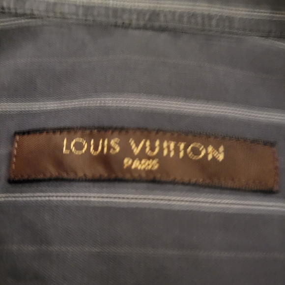 Louis Vuitton Men's Button Down Shirt. - Picture 2 of 8